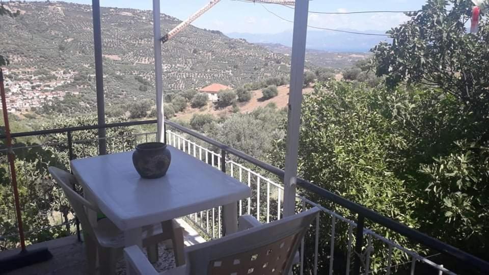 Vacation House Dionysia Villa Egio Exterior foto
