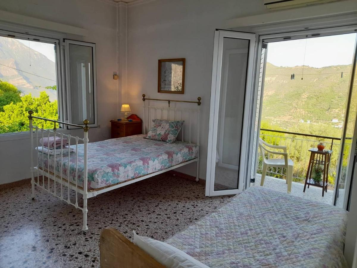 Vacation House Dionysia Villa Egio Exterior foto